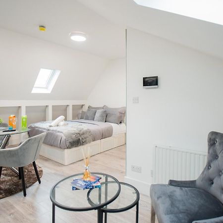 Spacious And Modern Studio In London G المظهر الخارجي الصورة