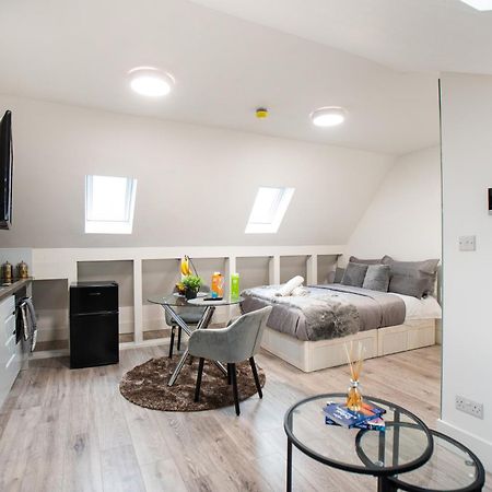 Spacious And Modern Studio In London G المظهر الخارجي الصورة