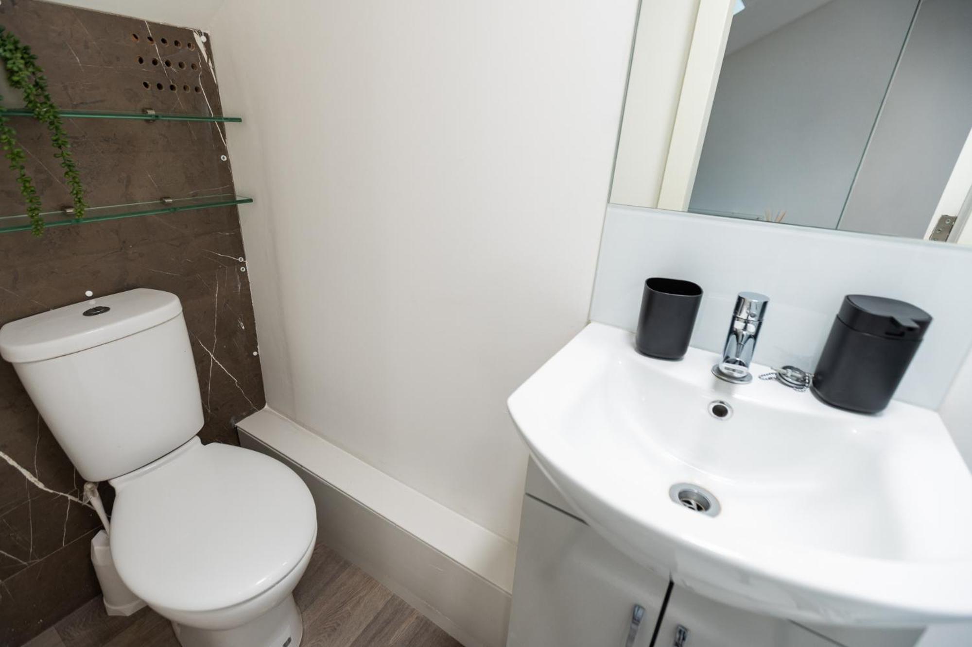 Spacious And Modern Studio In London G المظهر الخارجي الصورة